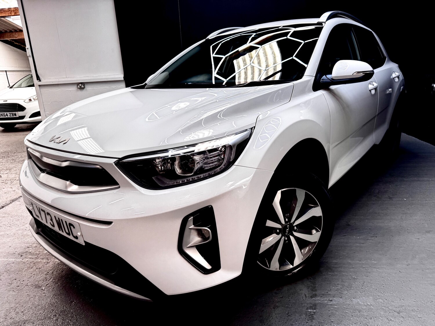 Used Kia Stonic 2024 for sale - 78035807: Photo 35