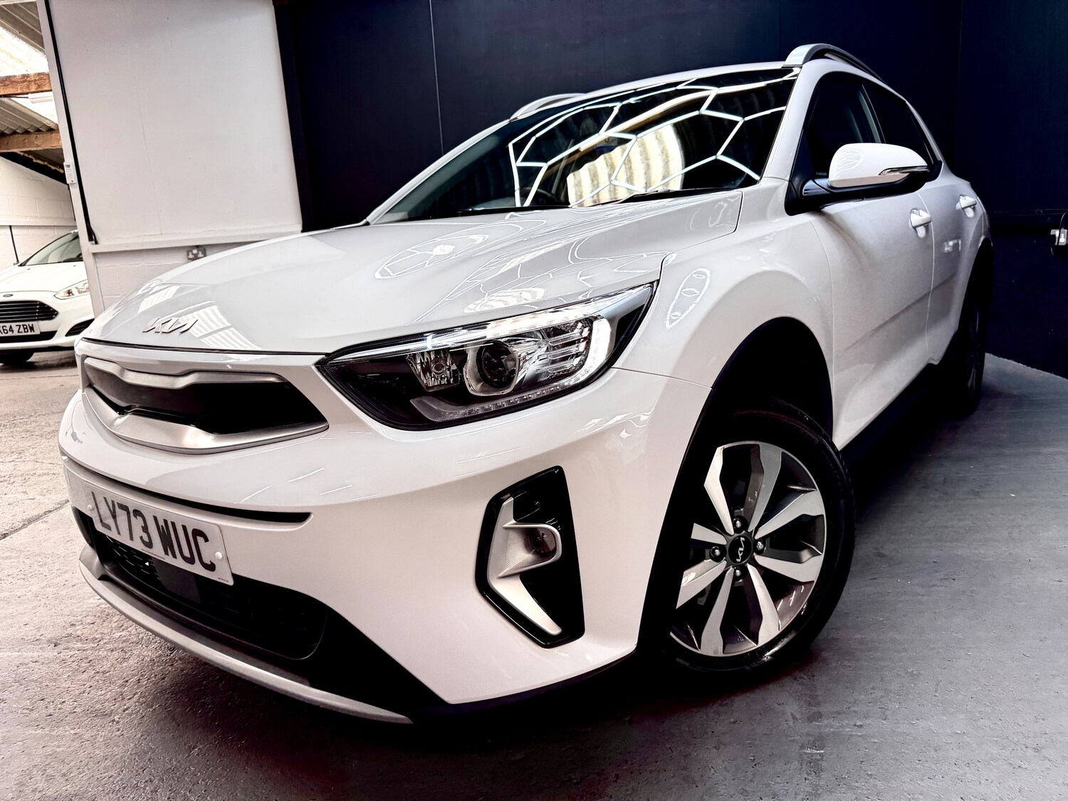 Used Kia Stonic 2024 for sale - 78035807: Photo 37