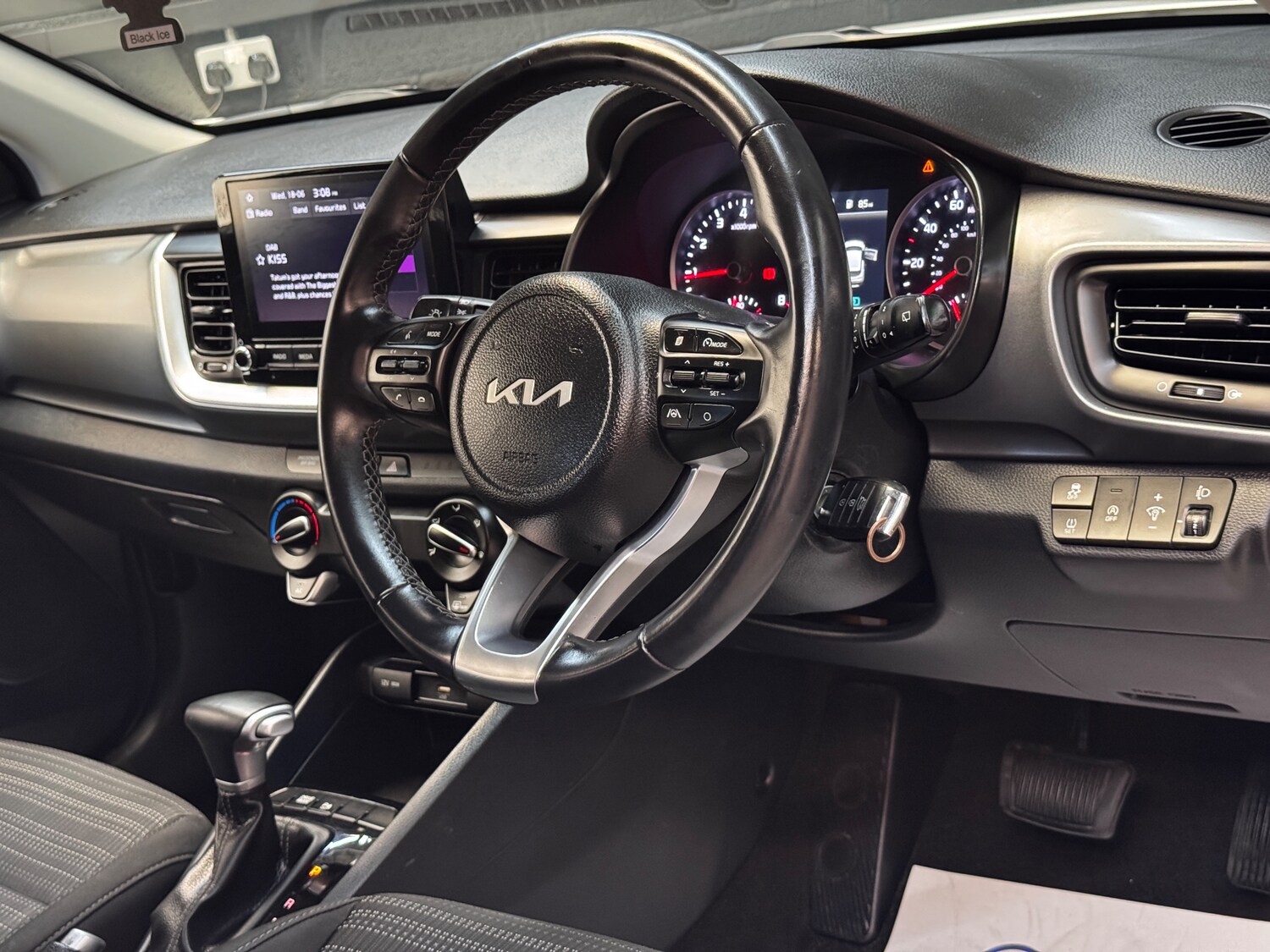 Used Kia Stonic 2024 for sale - 78035807: Photo 66