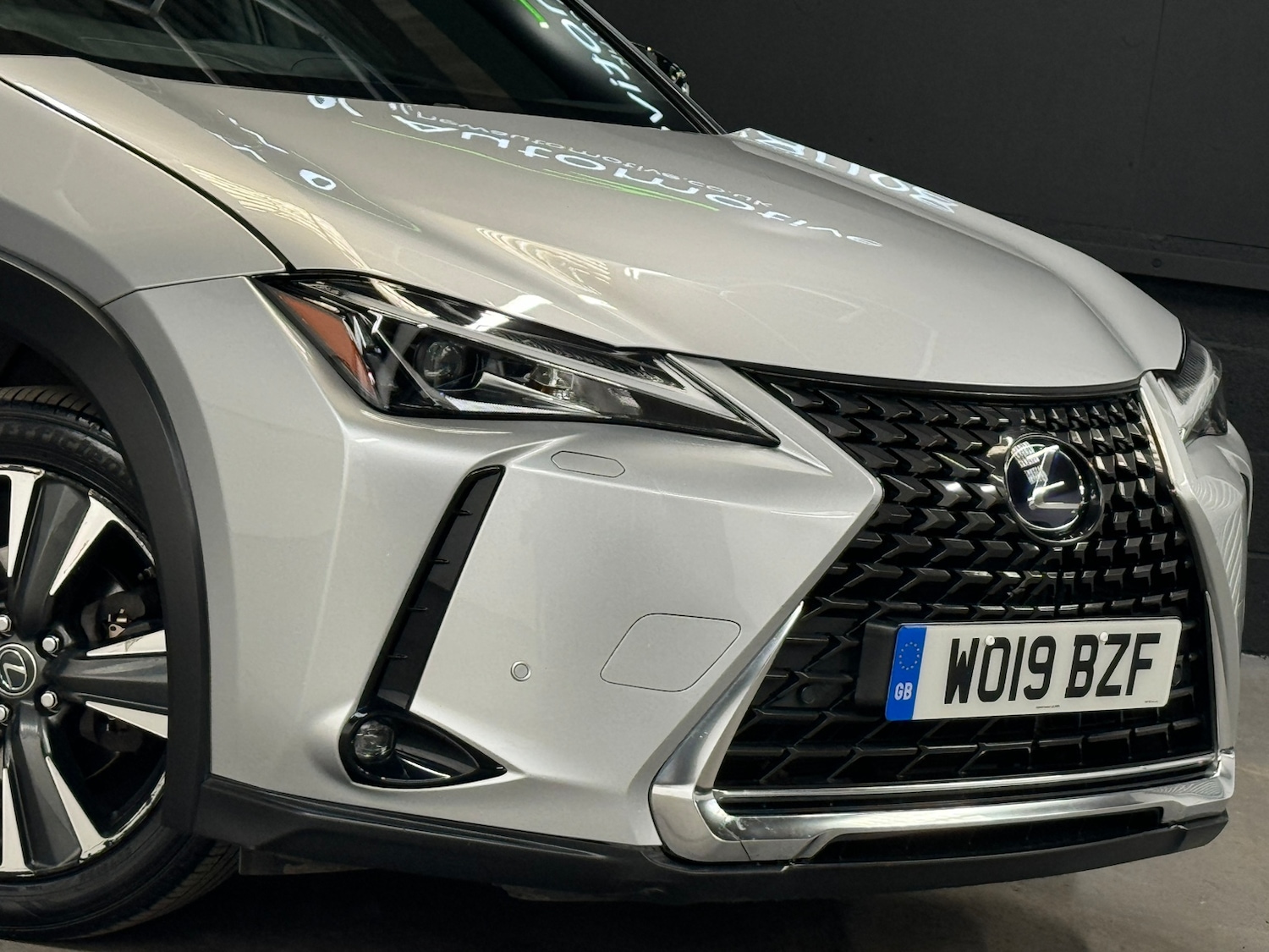 Used Lexus UX 2019 for sale - 78035816: Photo 2