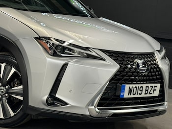 Used Lexus UX 2019 for sale - 78035816: Photo