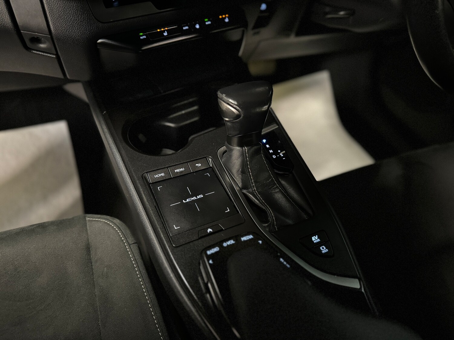 Used Lexus UX 2019 for sale - 78035816: Photo 43