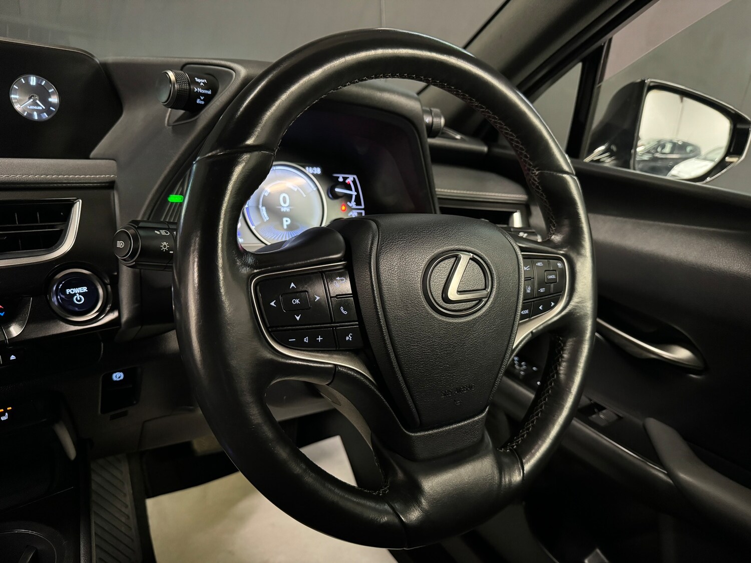 Used Lexus UX 2019 for sale - 78035816: Photo 53