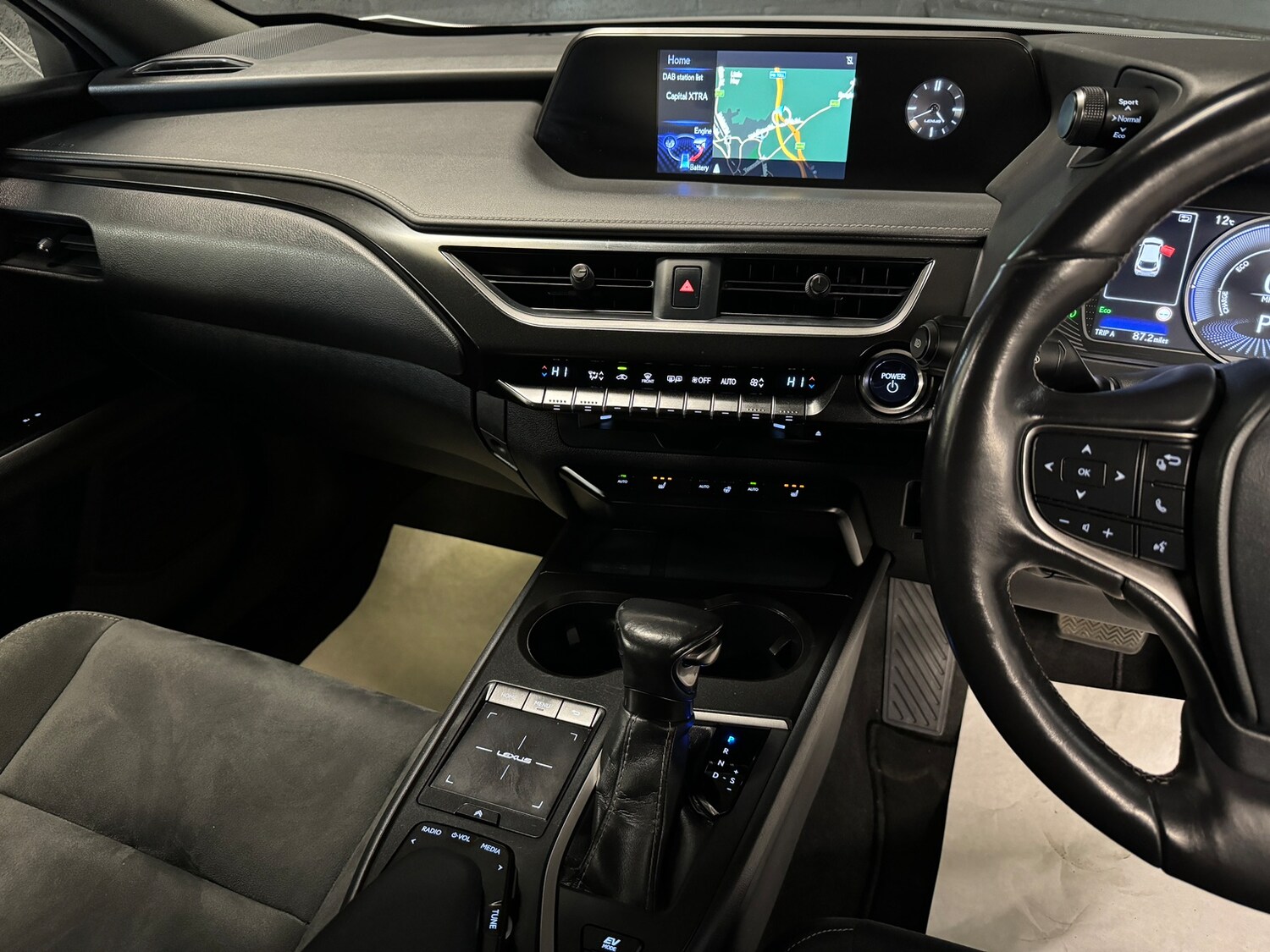 Used Lexus UX 2019 for sale - 78035816: Photo 63