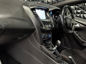 Used Ford Focus 2017 for sale - 78550394: Photo
