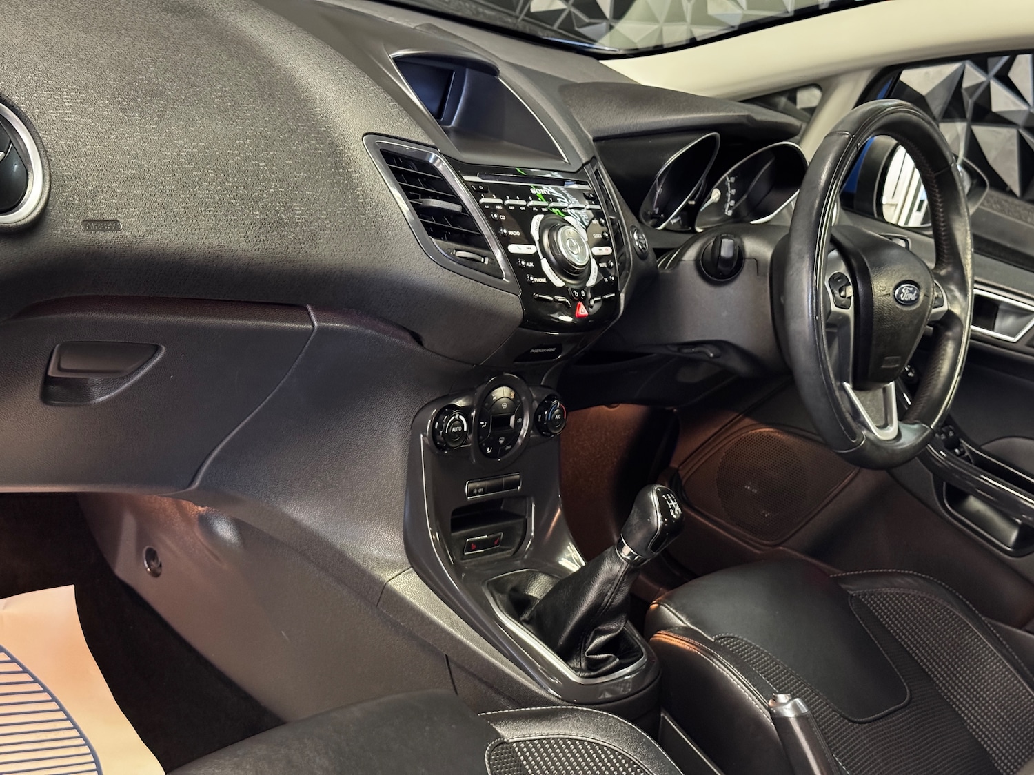 Used Ford Fiesta 2013 for sale - 78118137: Photo 15