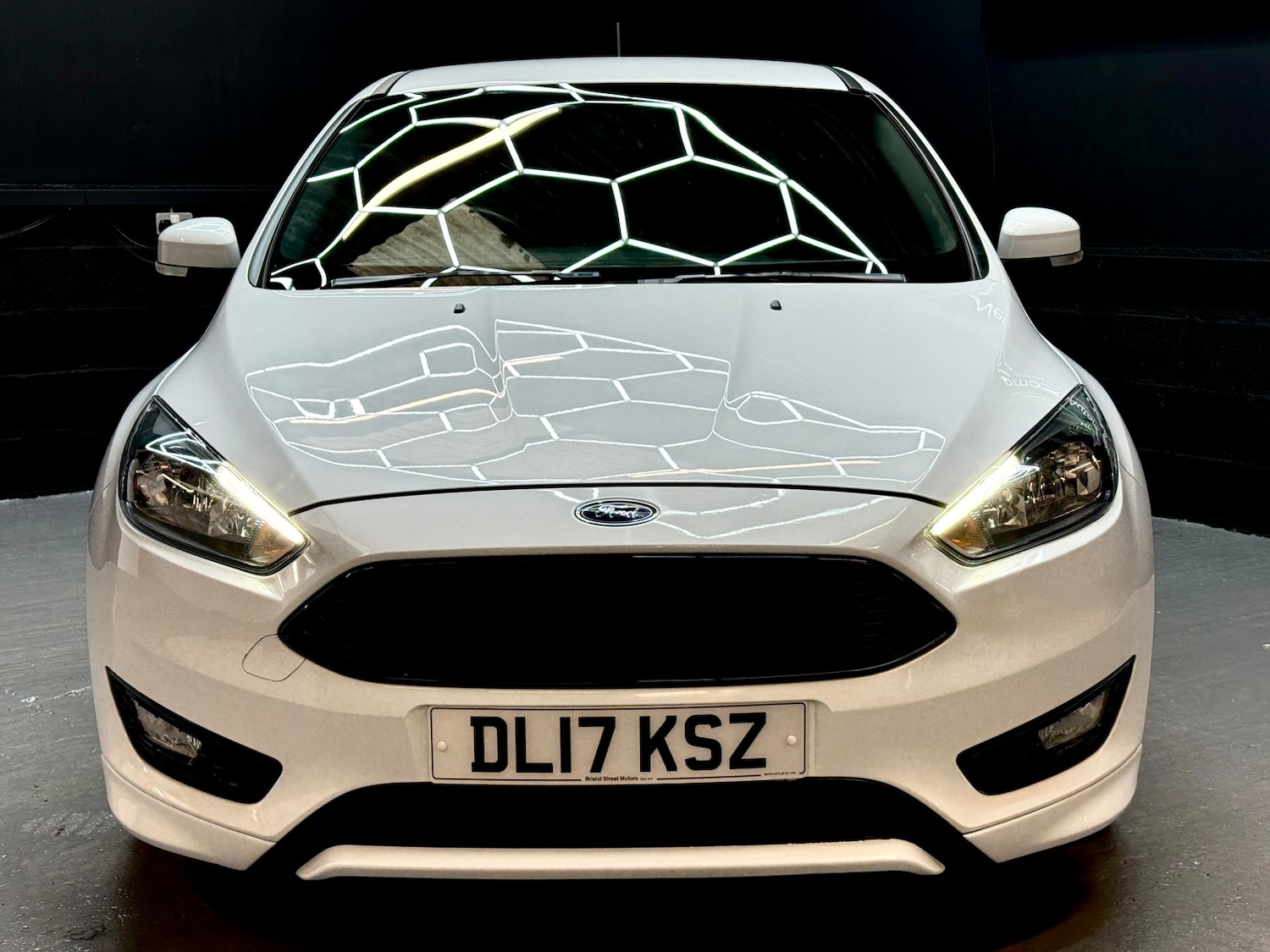 Used Ford Focus for sale - 78035797: Photo 2