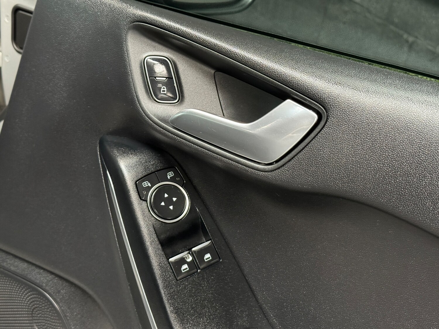 Used Ford Fiesta 2018 for sale - 78035792: Photo 69