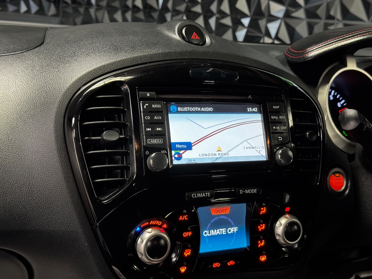 Used Nissan Juke 2016 for sale - 78207043: Photo 47