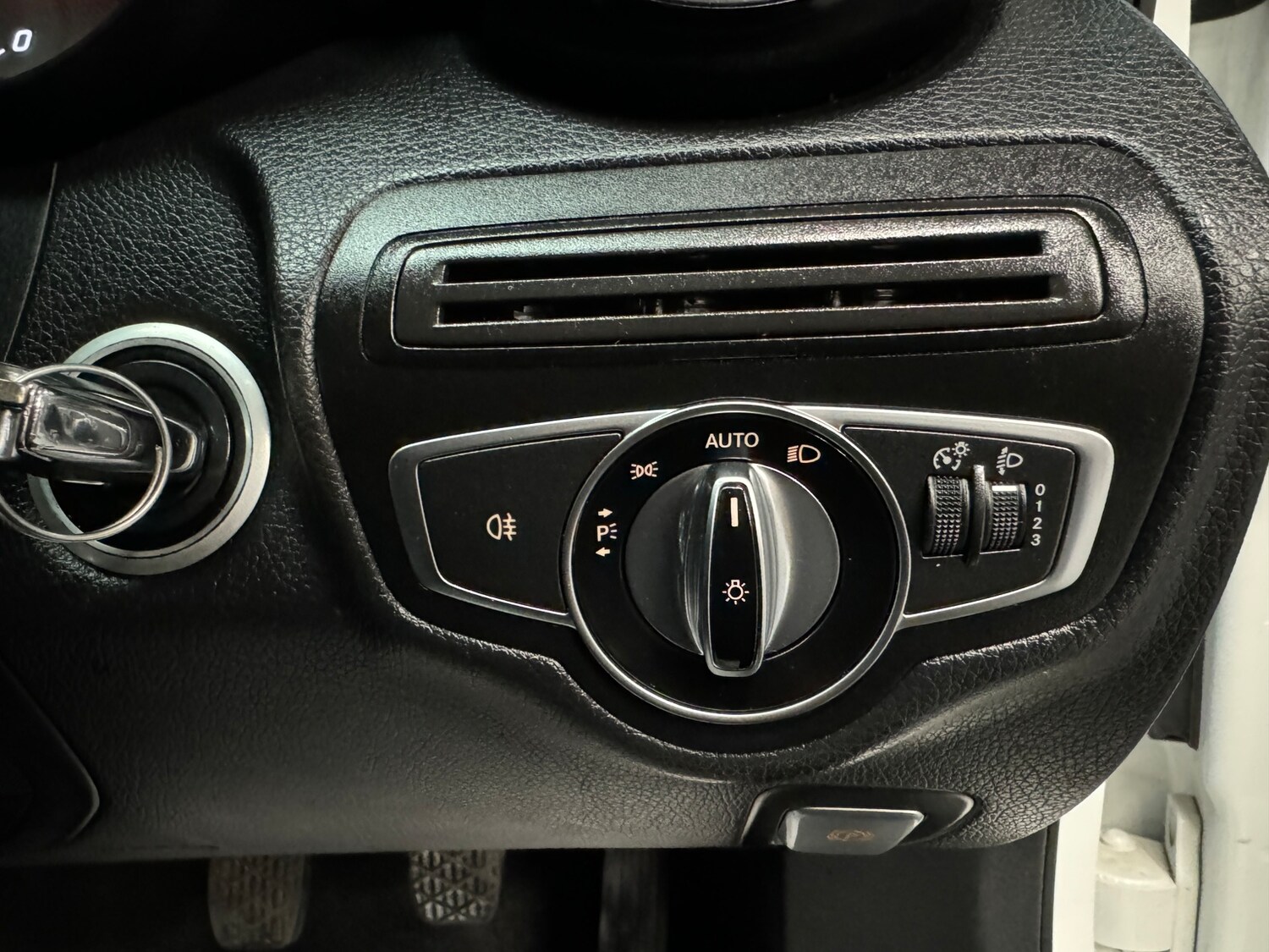 Used Mercedes-Benz C Class 2017 for sale - 78035811: Photo 82