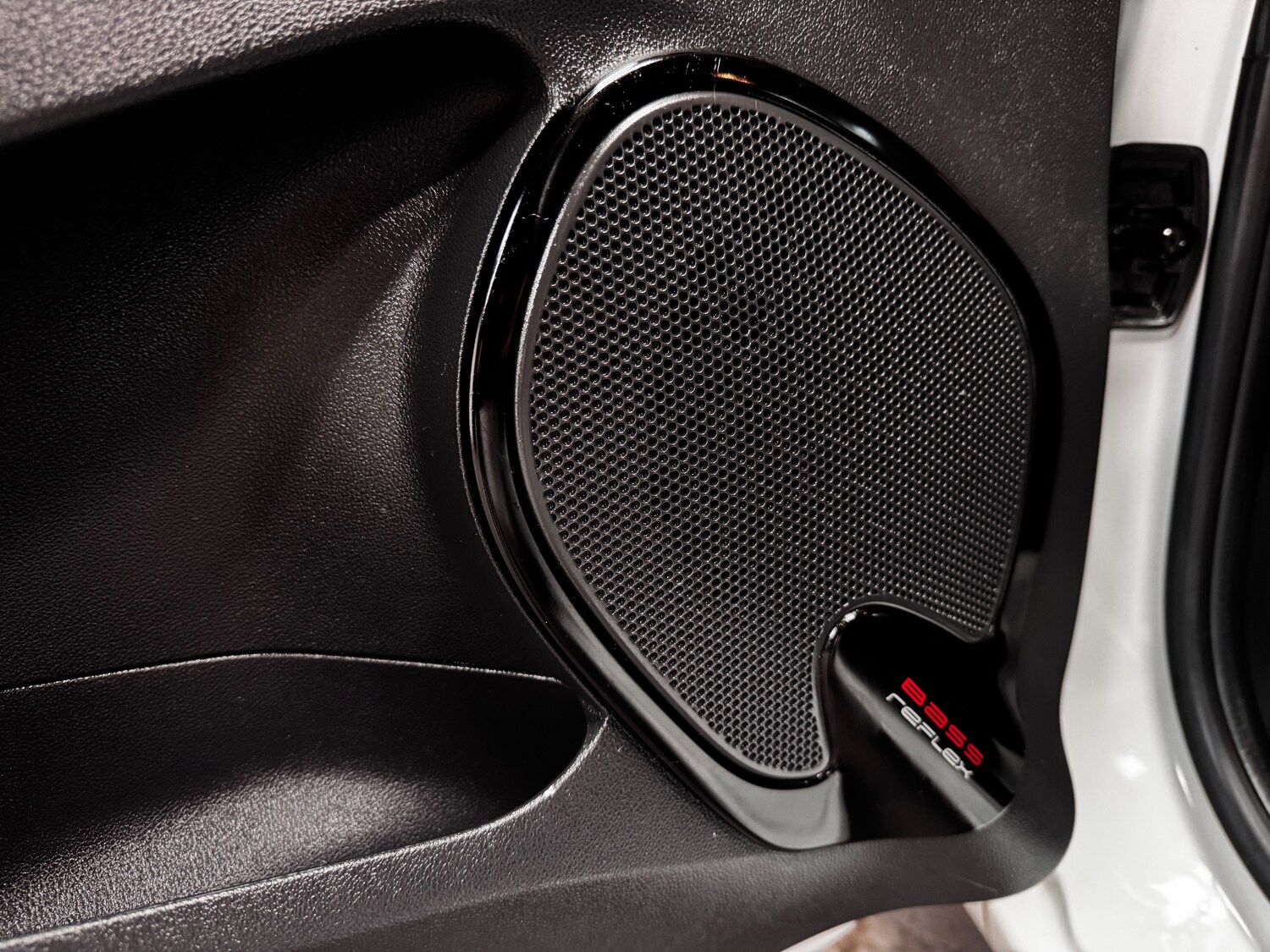 Used Renault Clio for sale - 78035834: Photo 32