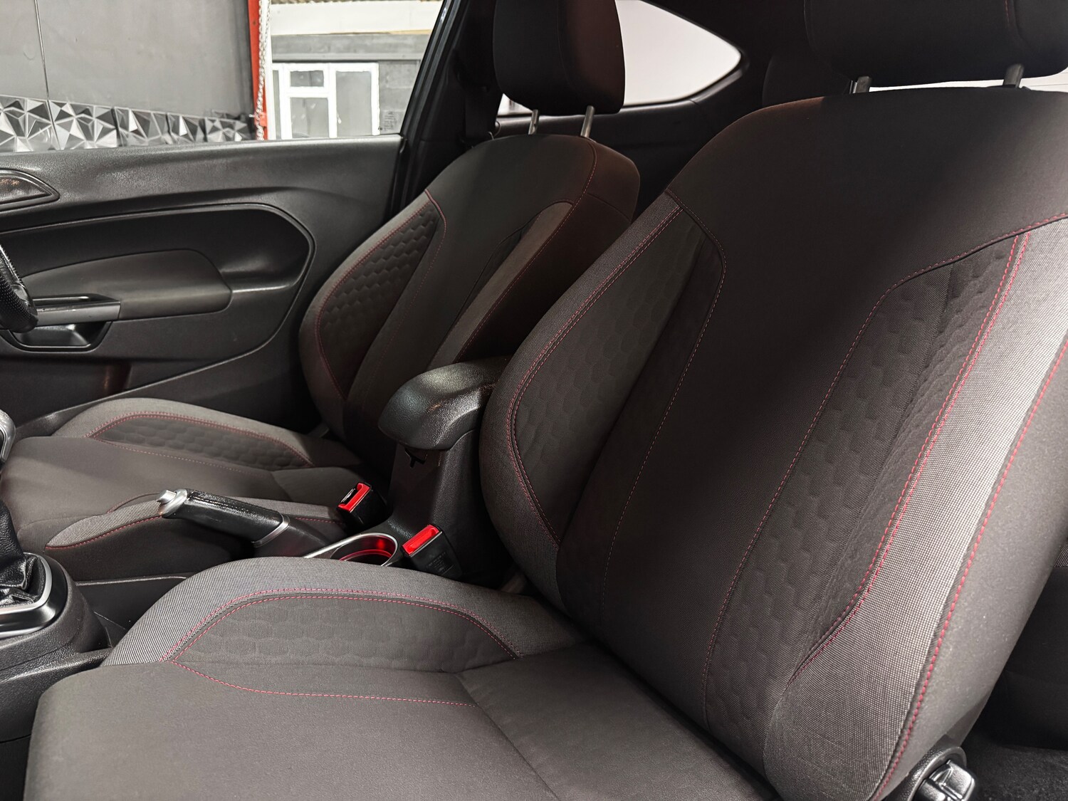 Used Ford Fiesta 2016 for sale - 78035802: Photo 17