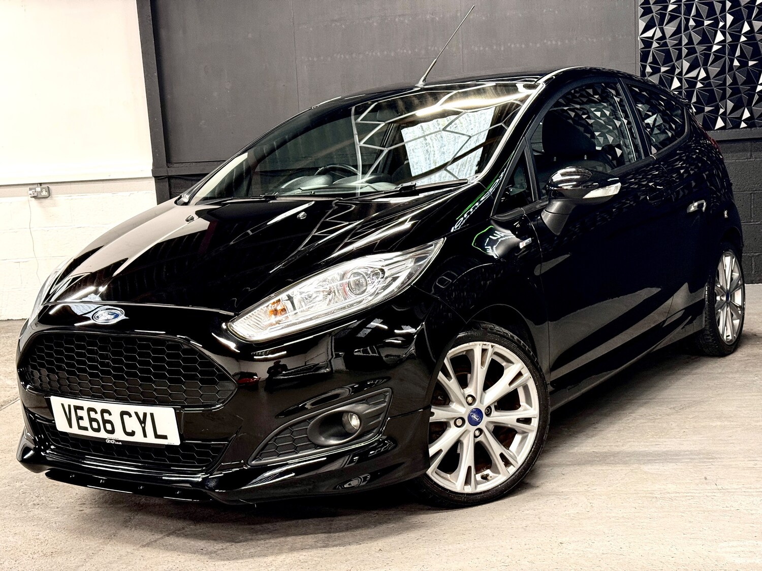 Used Ford Fiesta 2016 for sale - 78035809: Photo 24