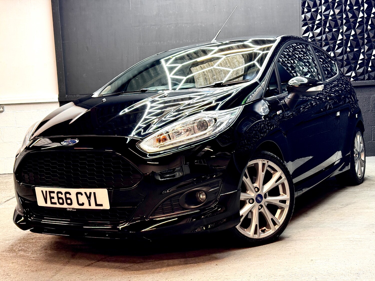 Used Ford Fiesta 2016 for sale - 78035809: Photo 28