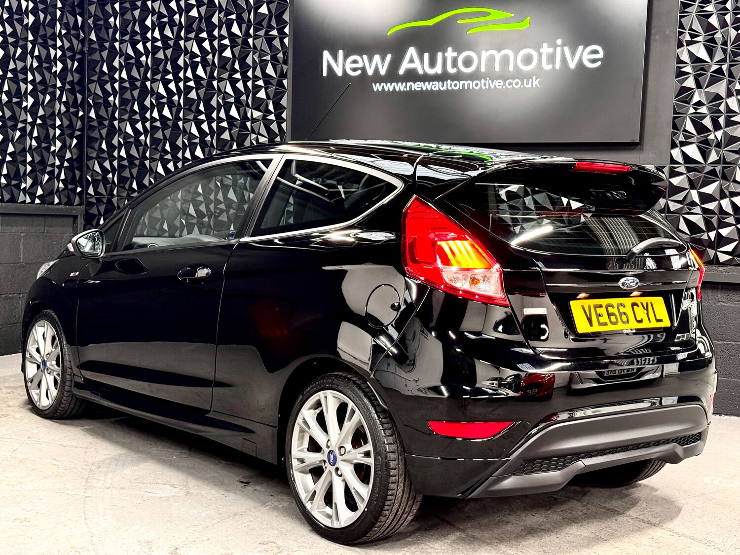 Used Ford Fiesta 2016 for sale - 78035809: Photo 29