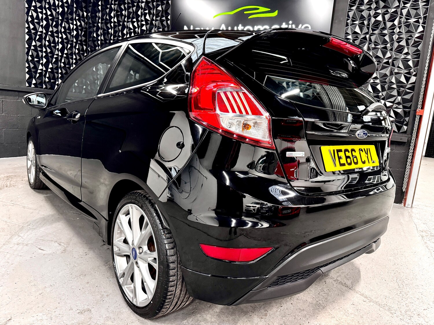 Used Ford Fiesta 2016 for sale - 78035809: Photo 30