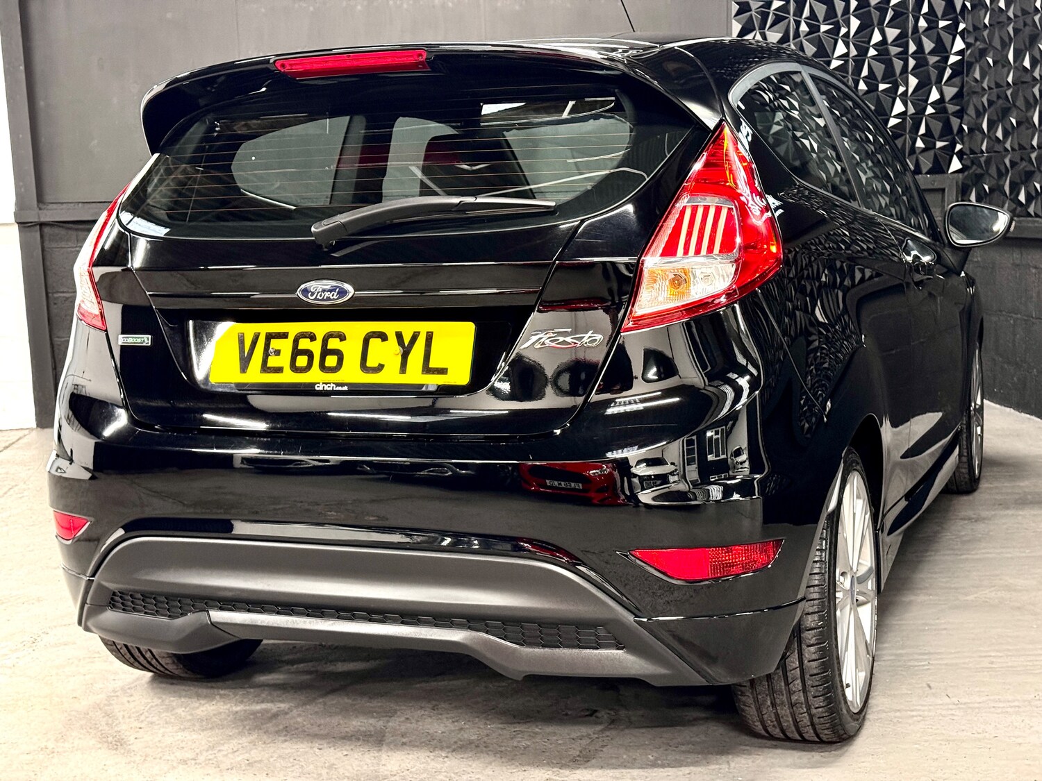 Used Ford Fiesta 2016 for sale - 78035809: Photo 33