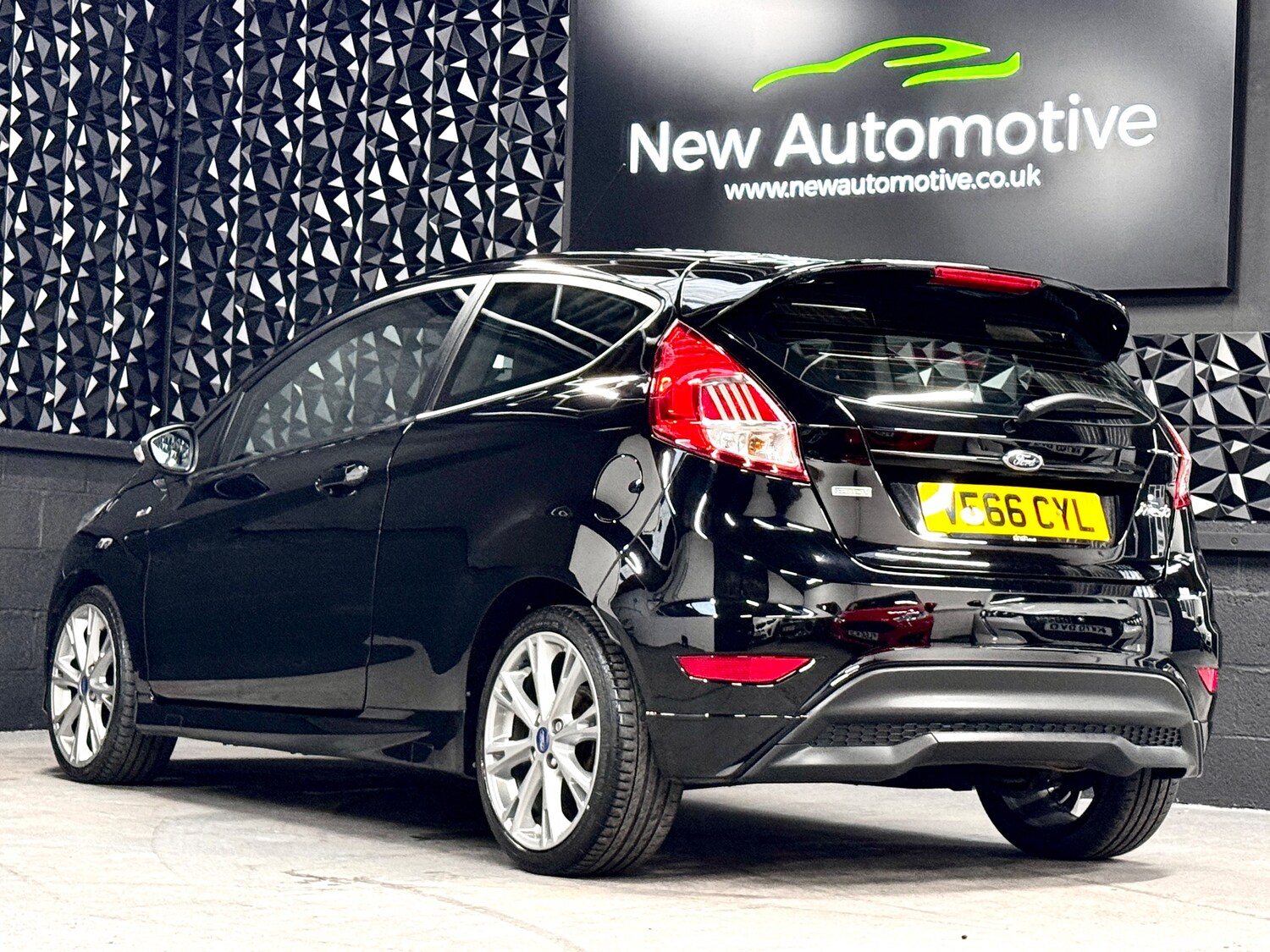 Used Ford Fiesta 2016 for sale - 78035809: Photo 37