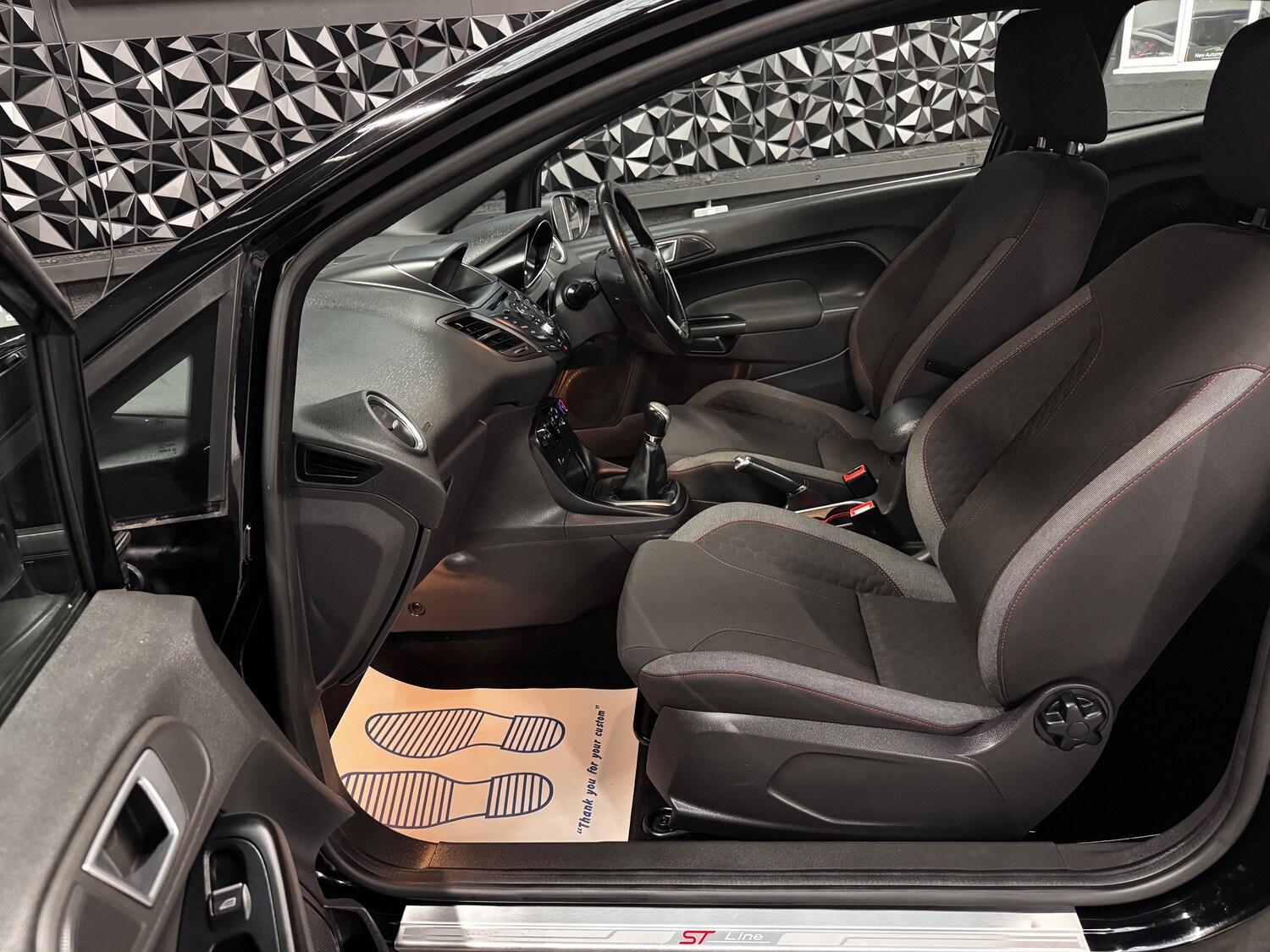 Used Ford Fiesta 2016 for sale - 78035809: Photo 42