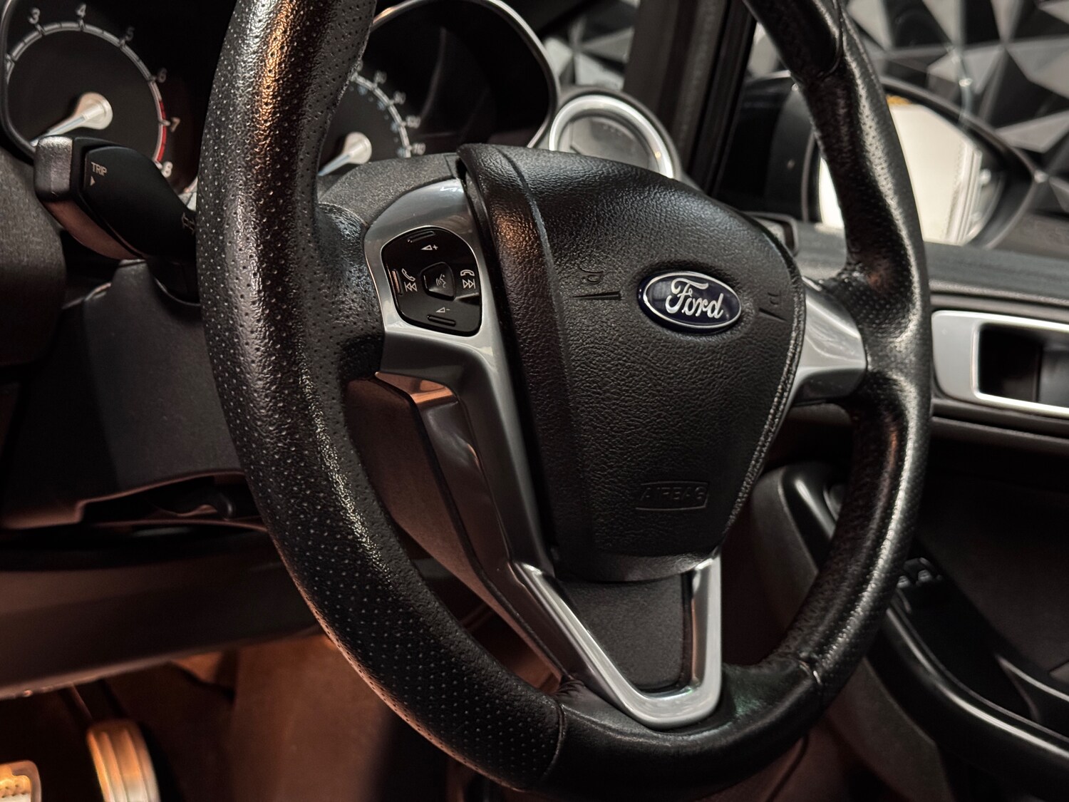 Used Ford Fiesta 2016 for sale - 78035809: Photo 44