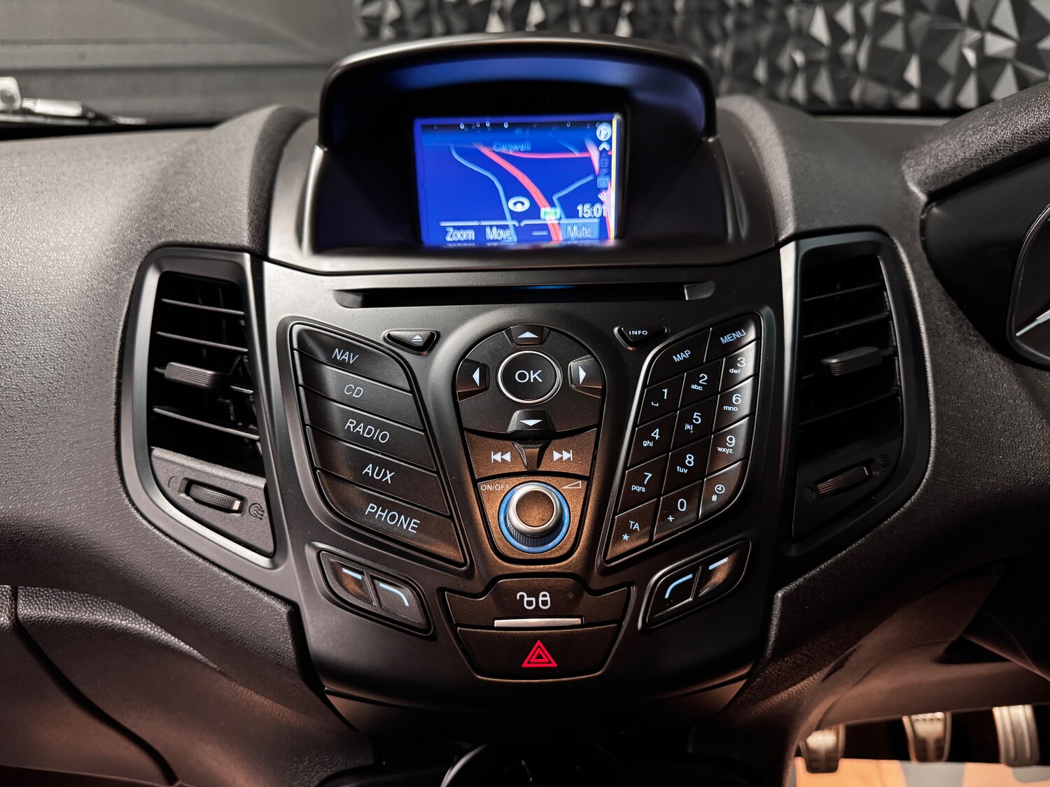 Used Ford Fiesta 2016 for sale - 78035809: Photo 47