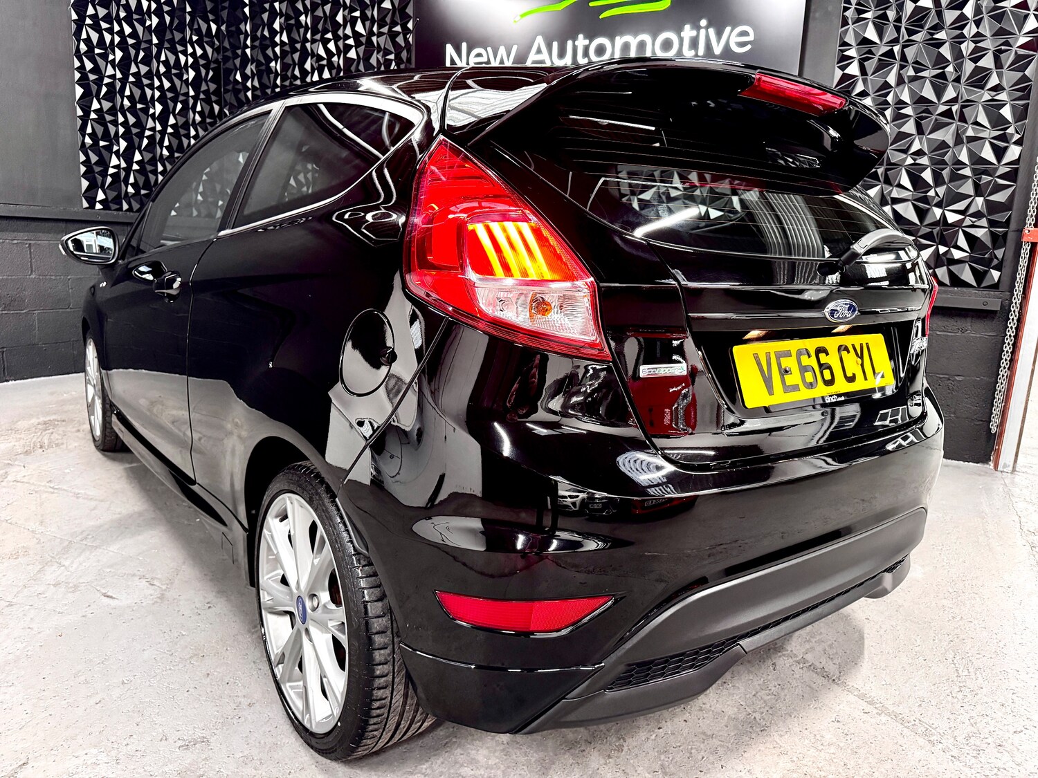 Used Ford Fiesta 2016 for sale - 78035809: Photo 59