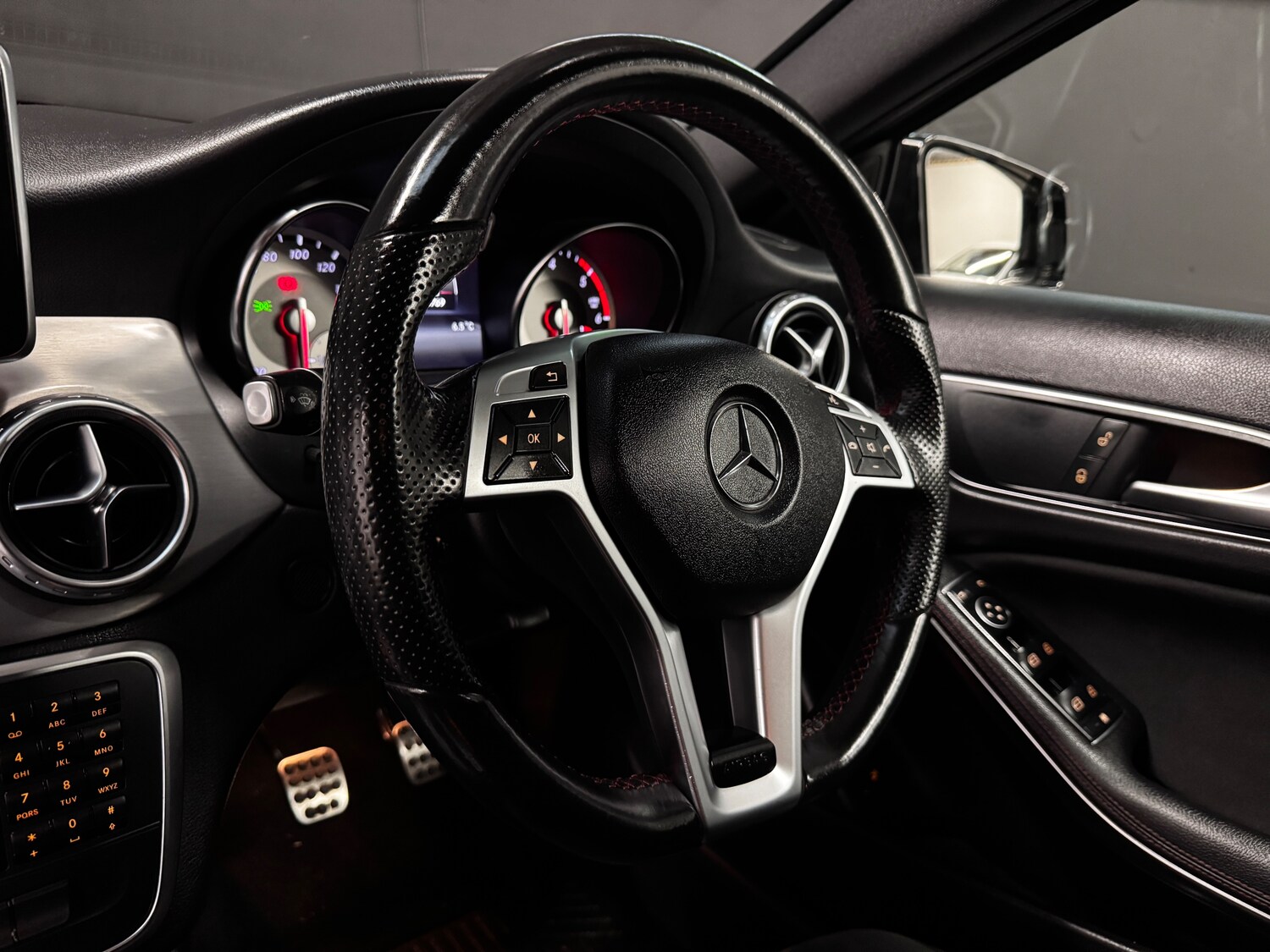 Used Mercedes-Benz GLA 2015 for sale - 78035818: Photo 73