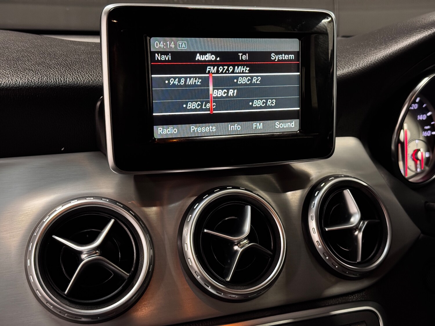 Used Mercedes-Benz GLA 2015 for sale - 78035818: Photo 81