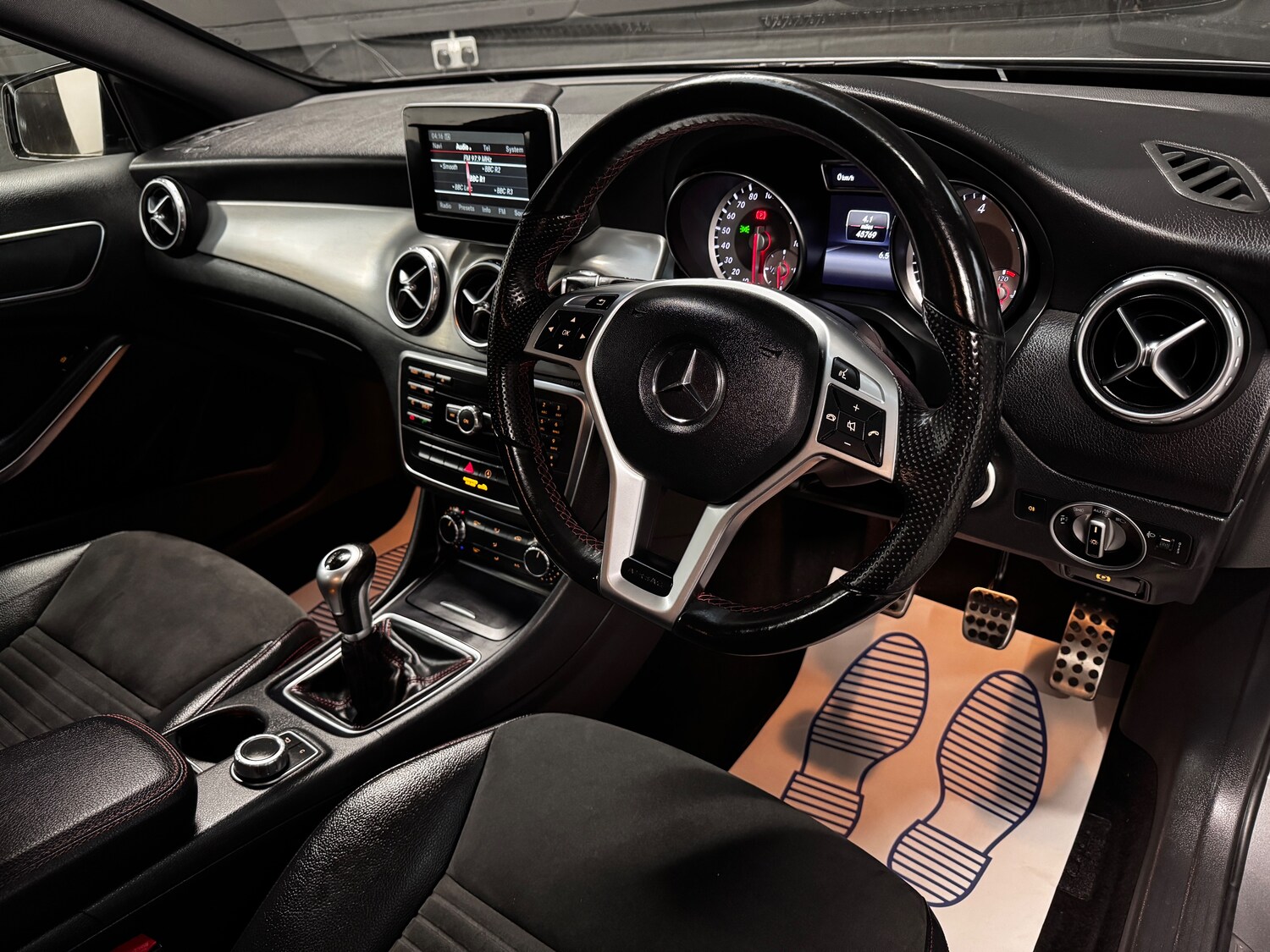 Used Mercedes-Benz GLA 2015 for sale - 78035818: Photo 92