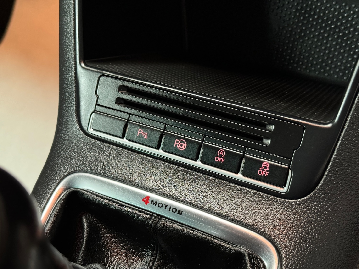 Used Volkswagen Tiguan 2014 for sale - 78035832: Photo 35