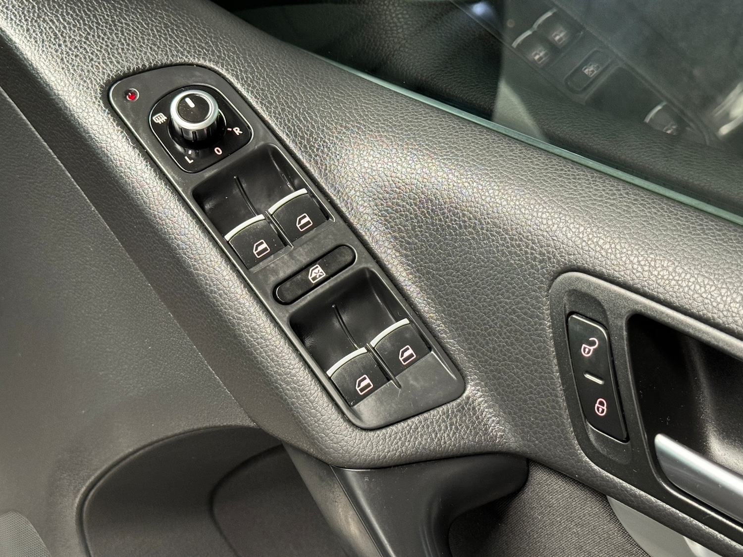 Used Volkswagen Tiguan 2014 for sale - 78035832: Photo 39