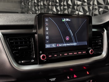 Used Kia Stonic 2024 for sale - 78035808: Photo