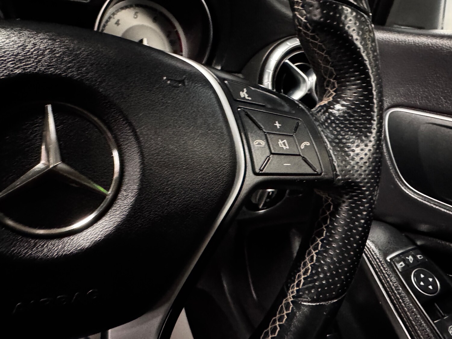 Used Mercedes-Benz CLA 2013 for sale - 78035840: Photo 69