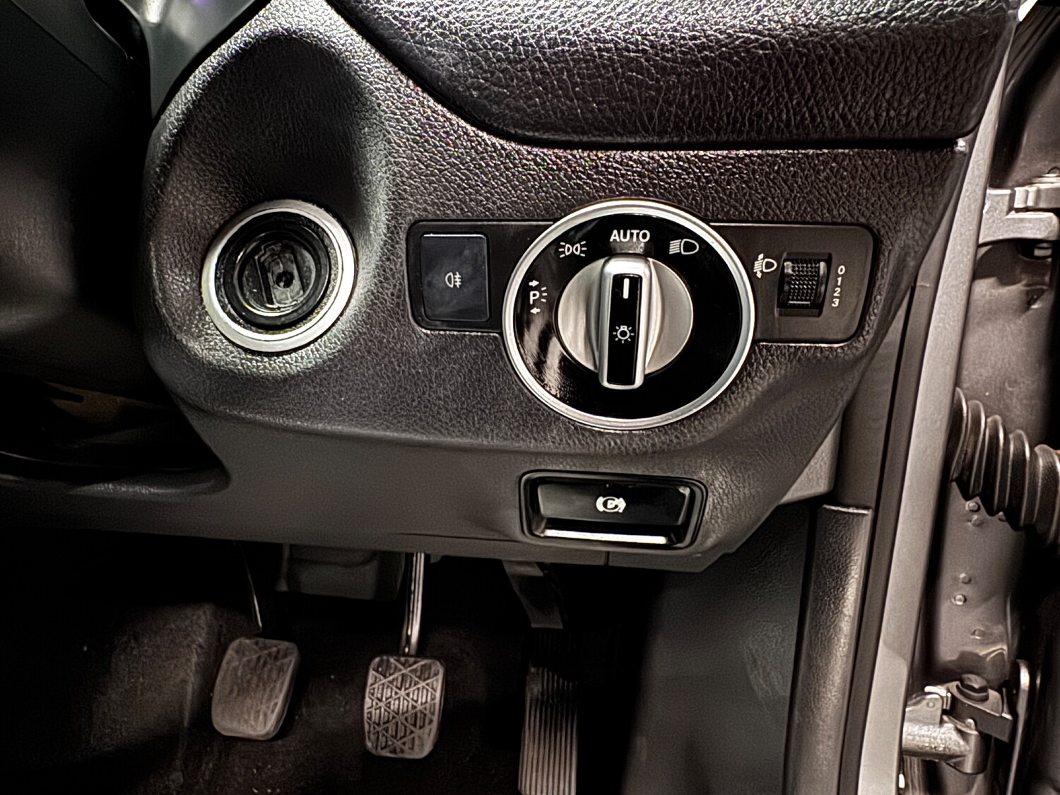 Used Mercedes-Benz CLA 2013 for sale - 78035840: Photo 79