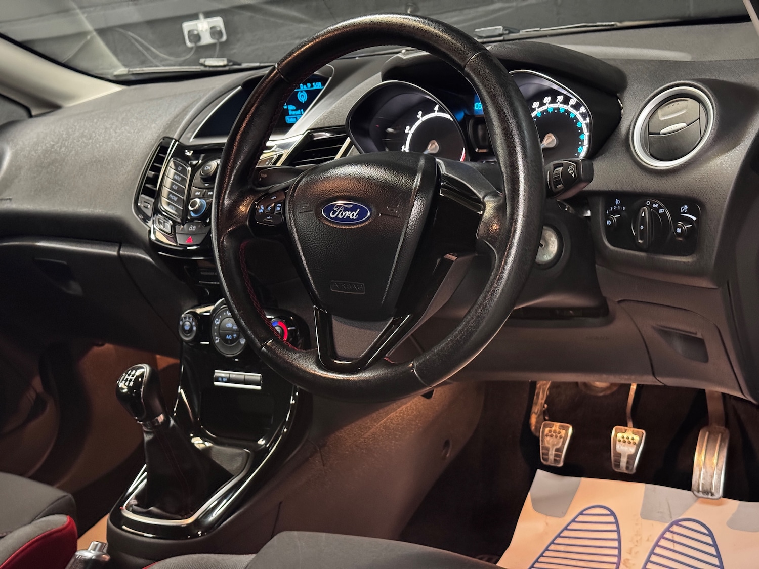 Used Ford Fiesta 2014 for sale - 78141023: Photo 29