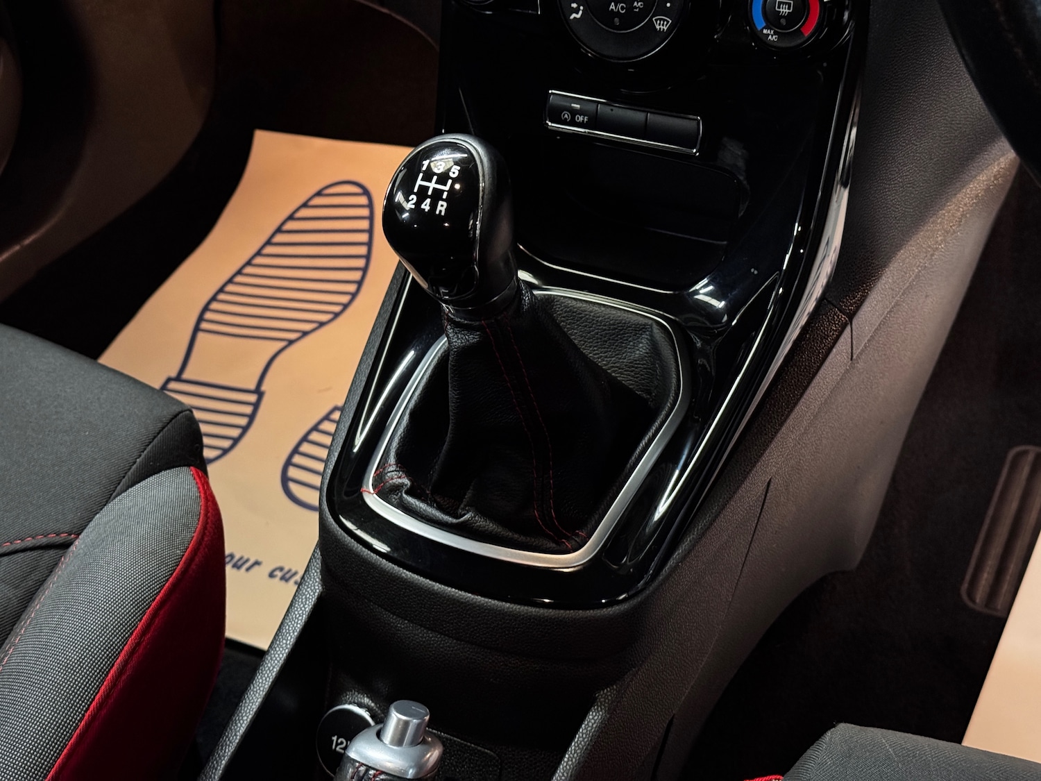 Used Ford Fiesta 2014 for sale - 78141023: Photo 32