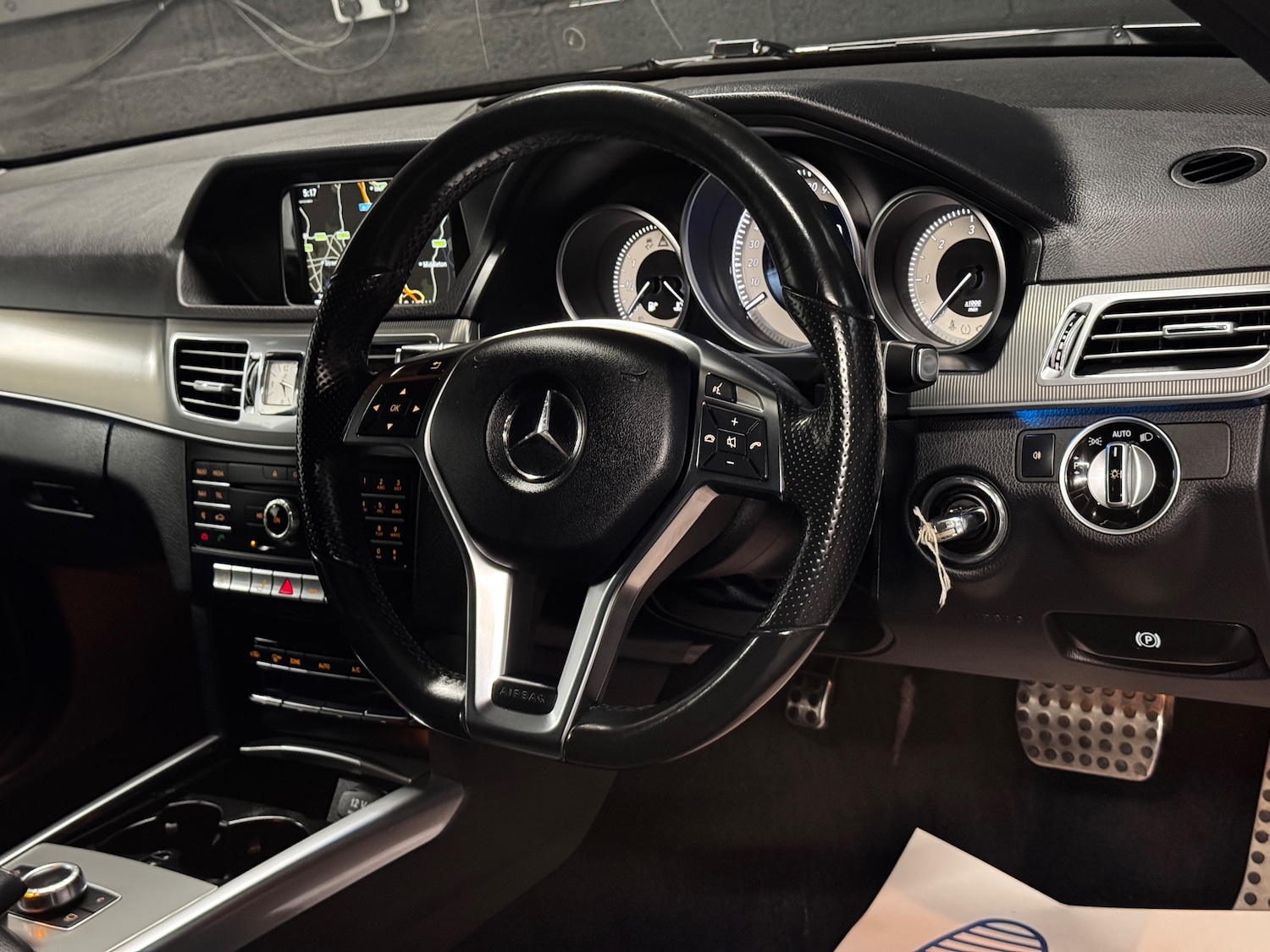 Used Mercedes-Benz E Class 2015 for sale - 78035839: Photo 19