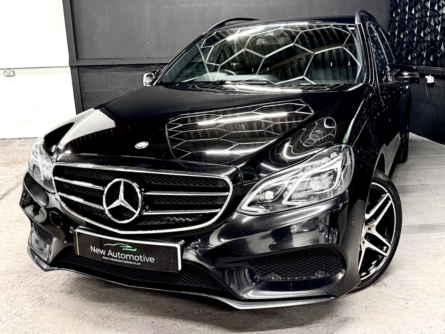 Used Mercedes-Benz E Class 2015 for sale - 78035839: Photo 23