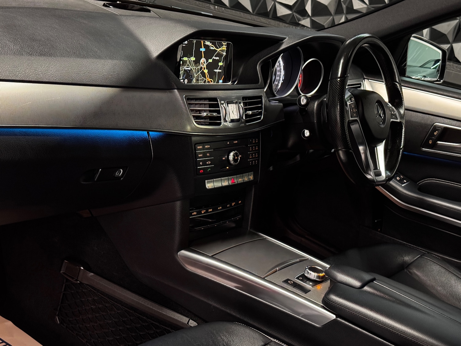 Used Mercedes-Benz E Class 2015 for sale - 78035839: Photo 6