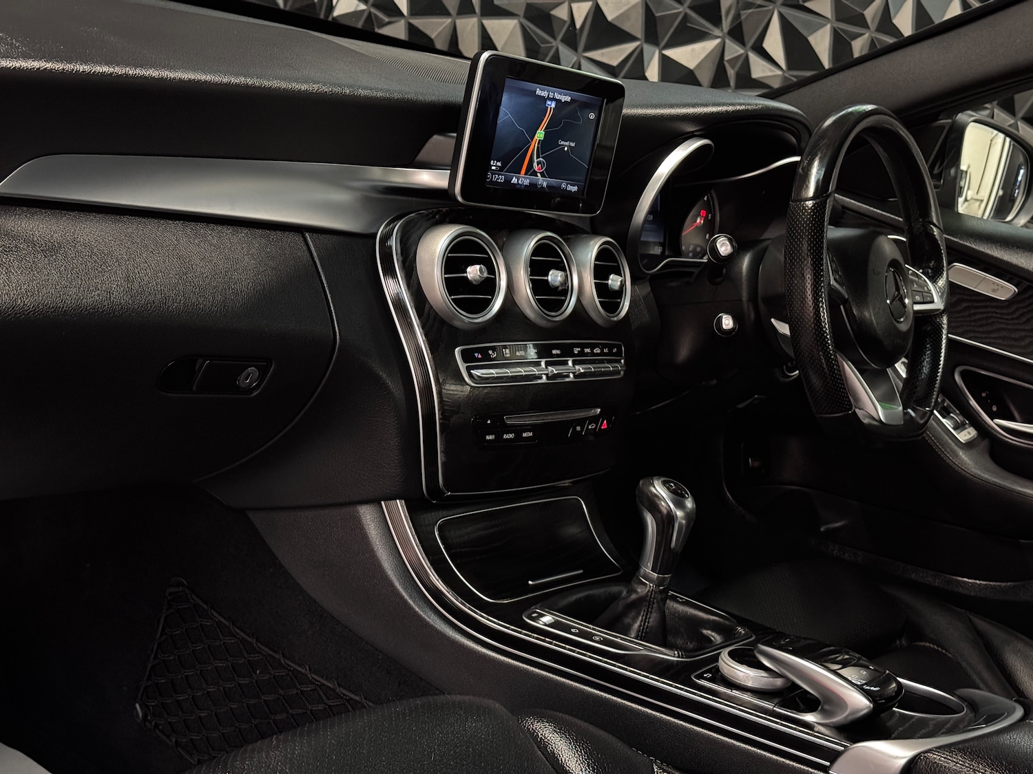 Used Mercedes-Benz C Class 2016 for sale - 78207047: Photo 36