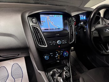 Used Ford Focus 2015 for sale - 78785602: Photo