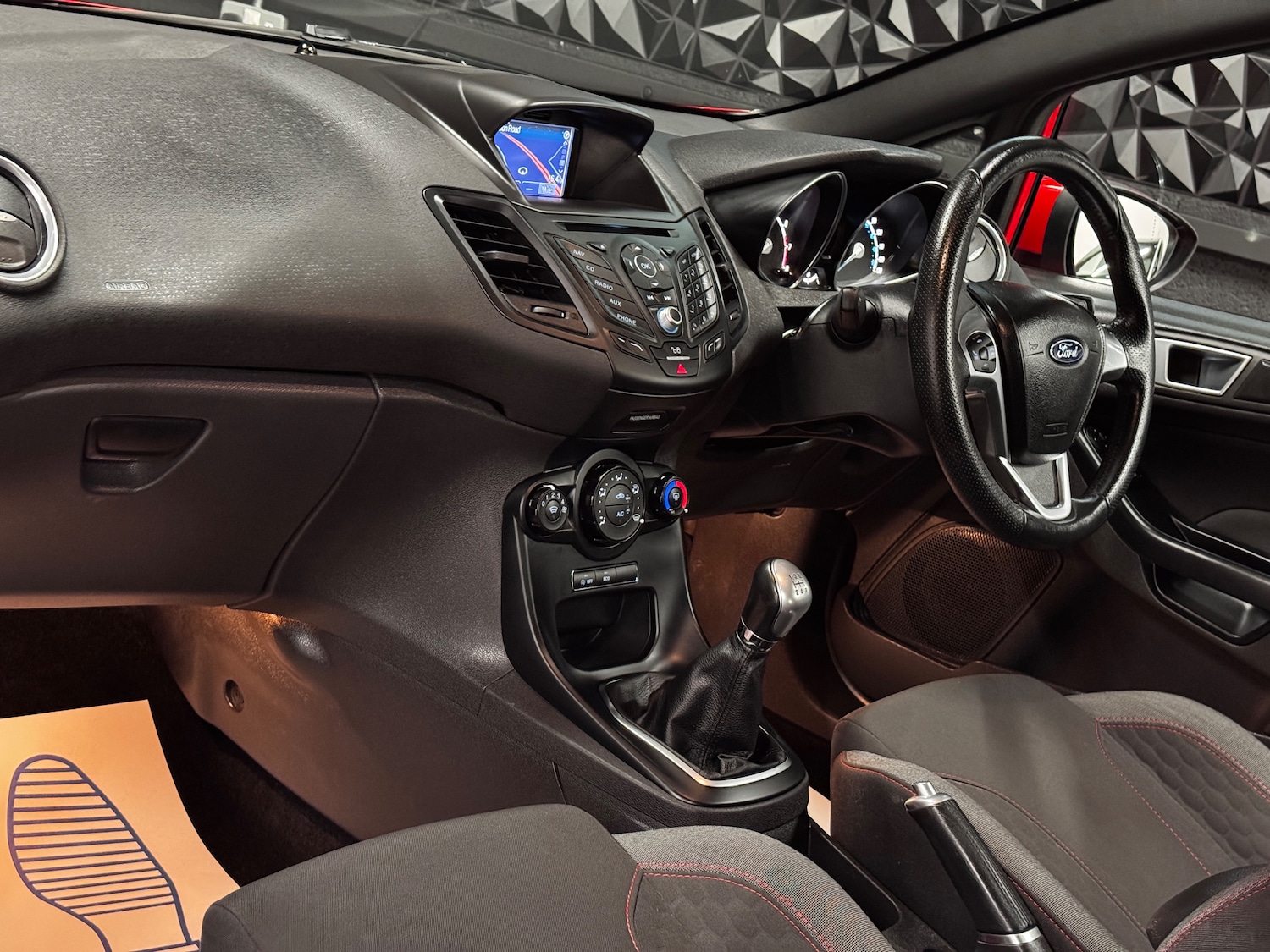 Used Ford Fiesta 2016 for sale - 78035810: Photo 2