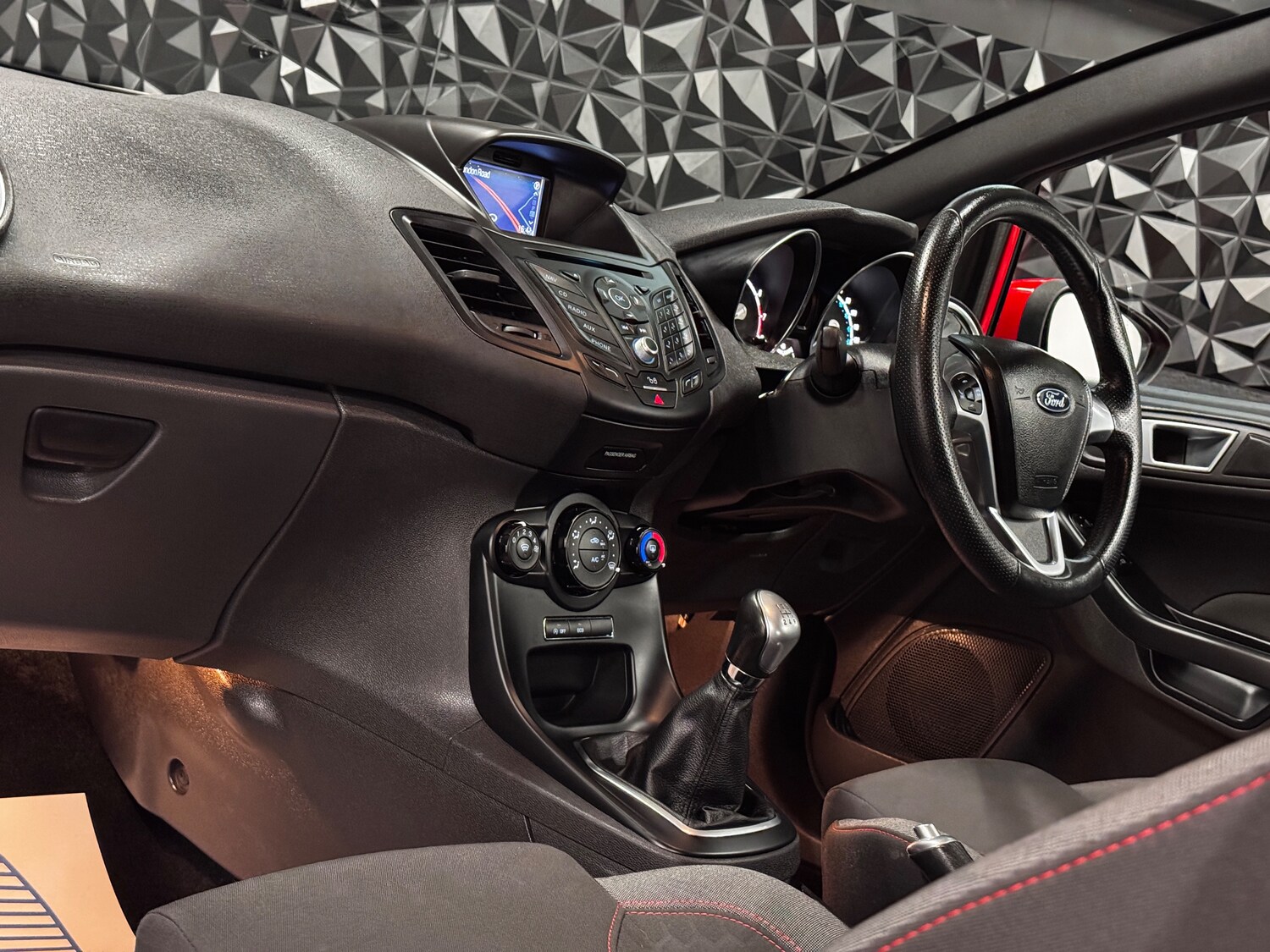 Used Ford Fiesta 2016 for sale - 78035810: Photo 33