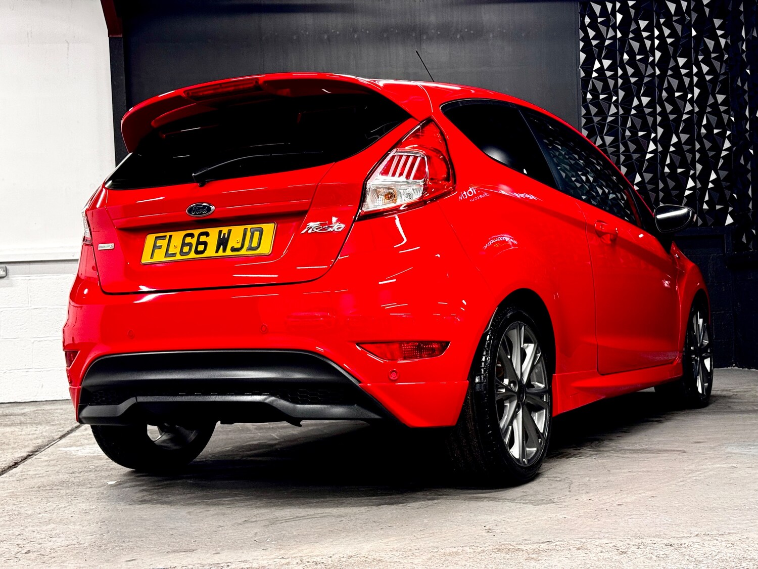 Used Ford Fiesta 2016 for sale - 78035810: Photo 40