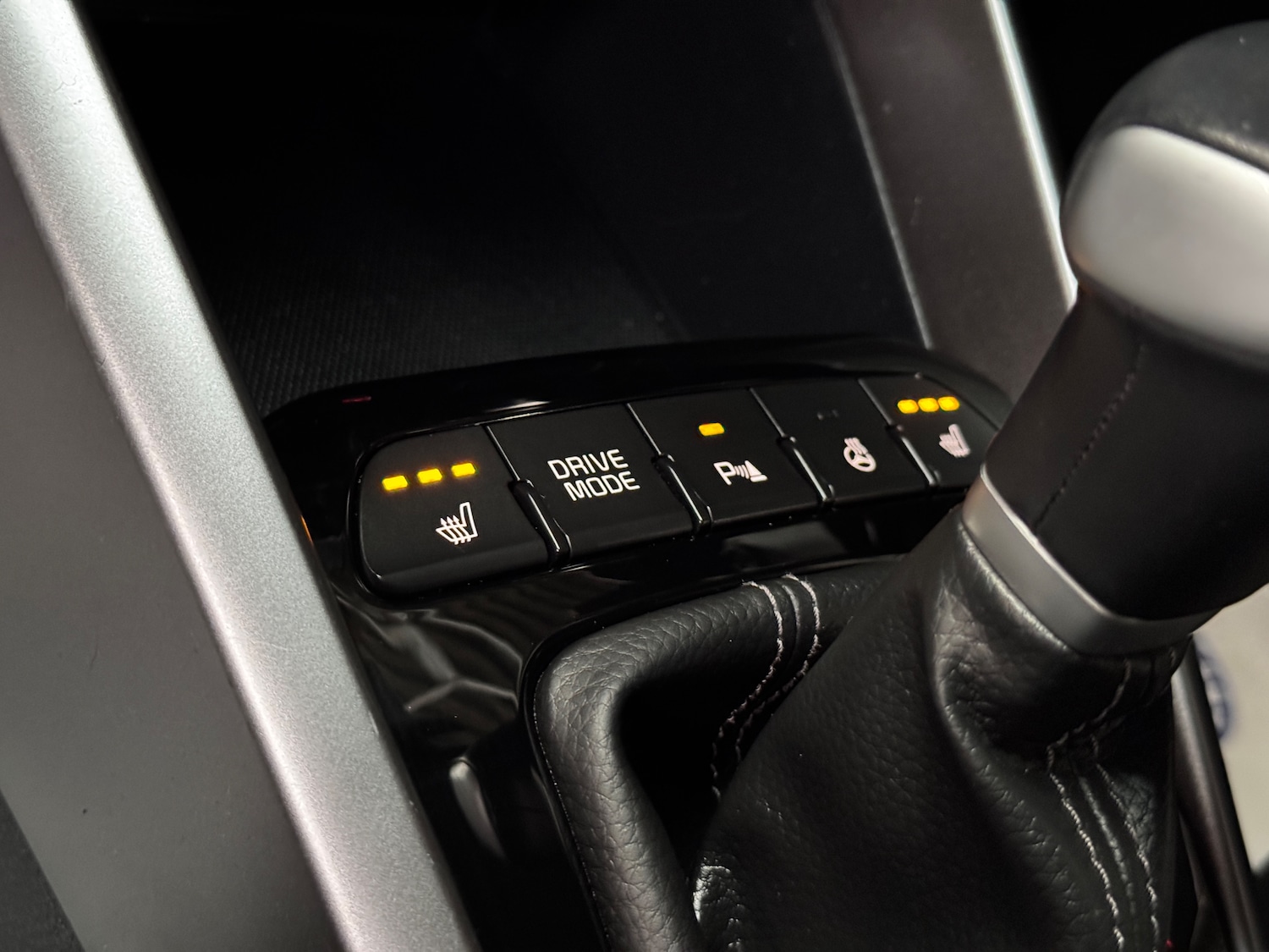 Used Kia Stonic 2024 for sale - 78035817: Photo 10