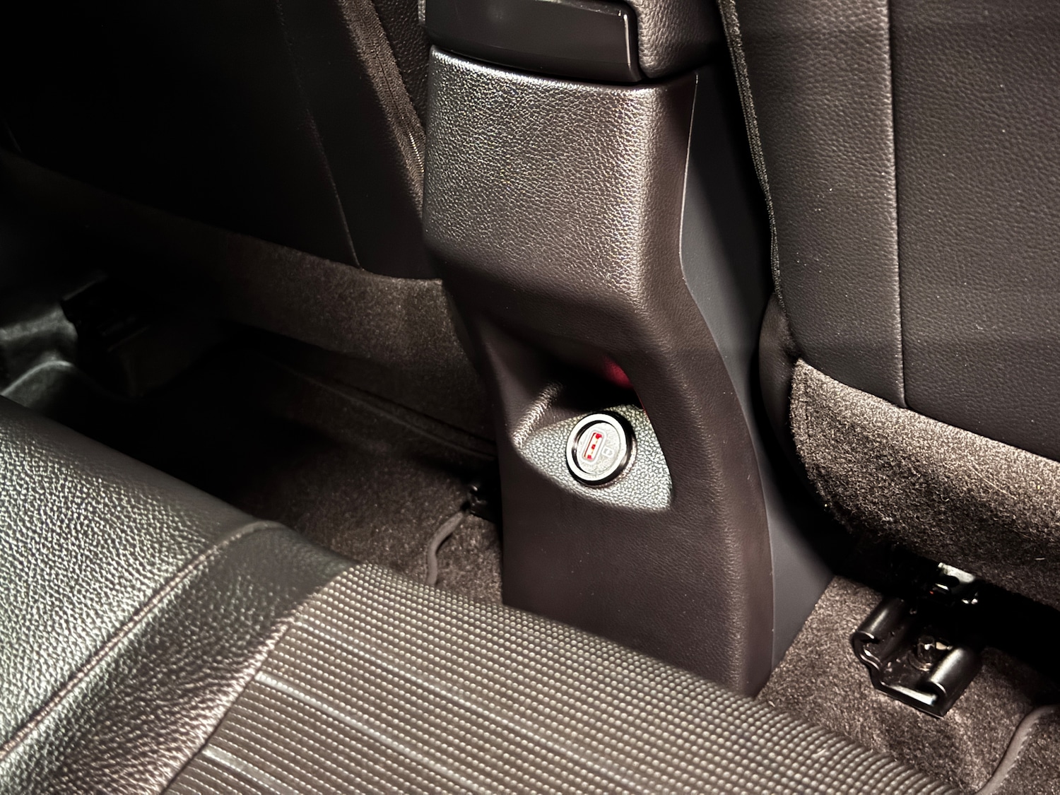 Used Kia Stonic 2024 for sale - 78035817: Photo 47