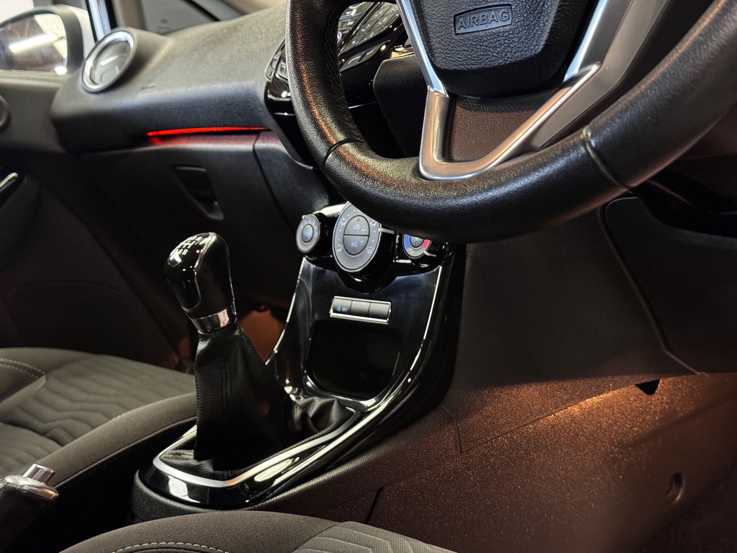 Used Ford Fiesta 2016 for sale - 78035813: Photo 30