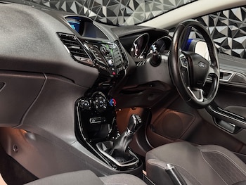 Used Ford Fiesta 2014 for sale - 78035806: Photo