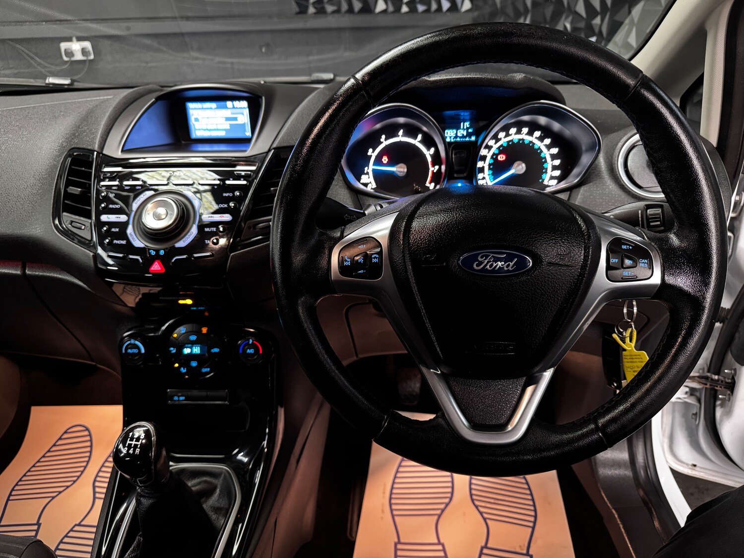 Used Ford Fiesta 2014 for sale - 78118135: Photo 17