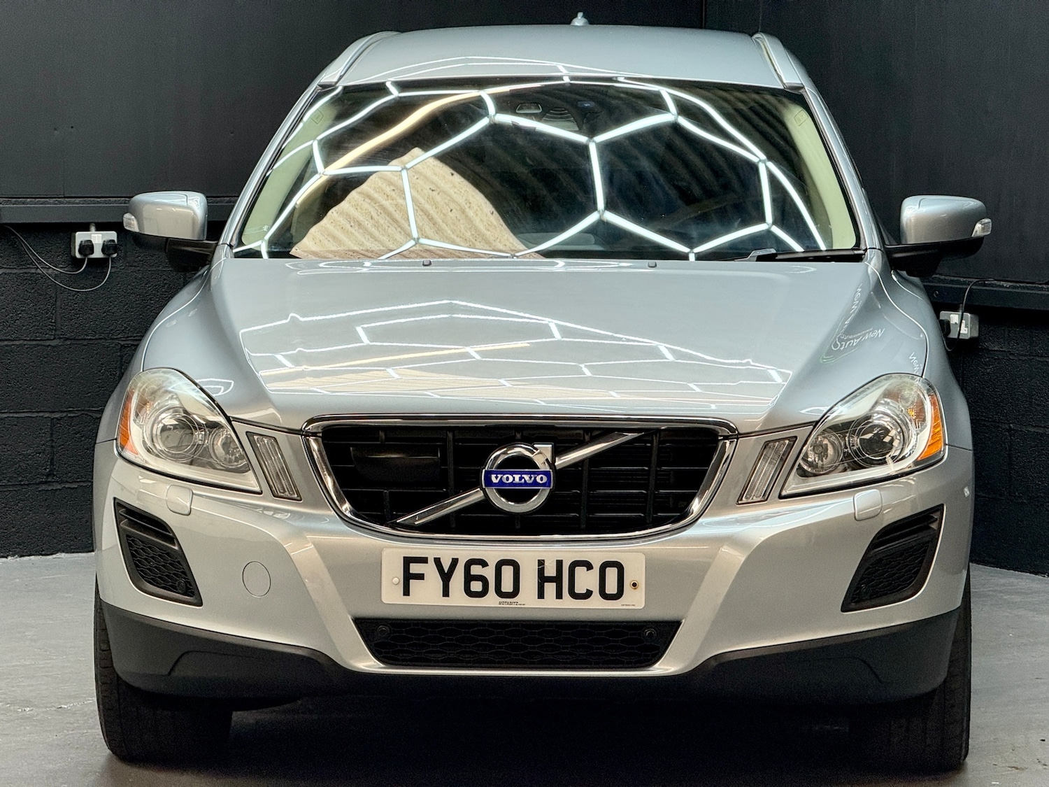 Used Volvo XC60 2010 for sale - 78035833: Photo 10